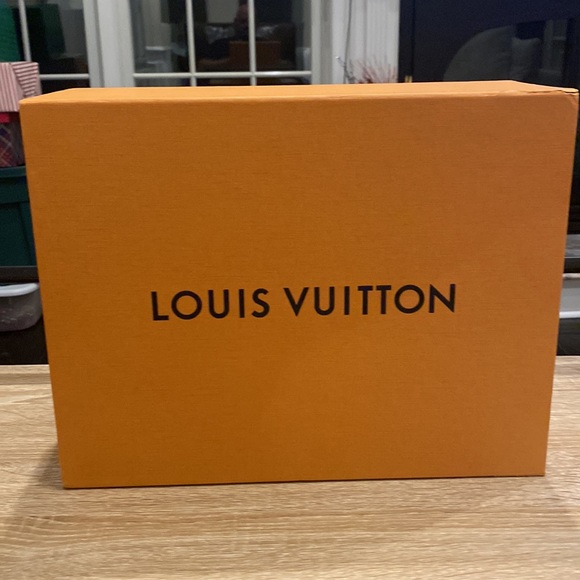 Louis Vuitton boots size 11 in black - Picture 11 of 13